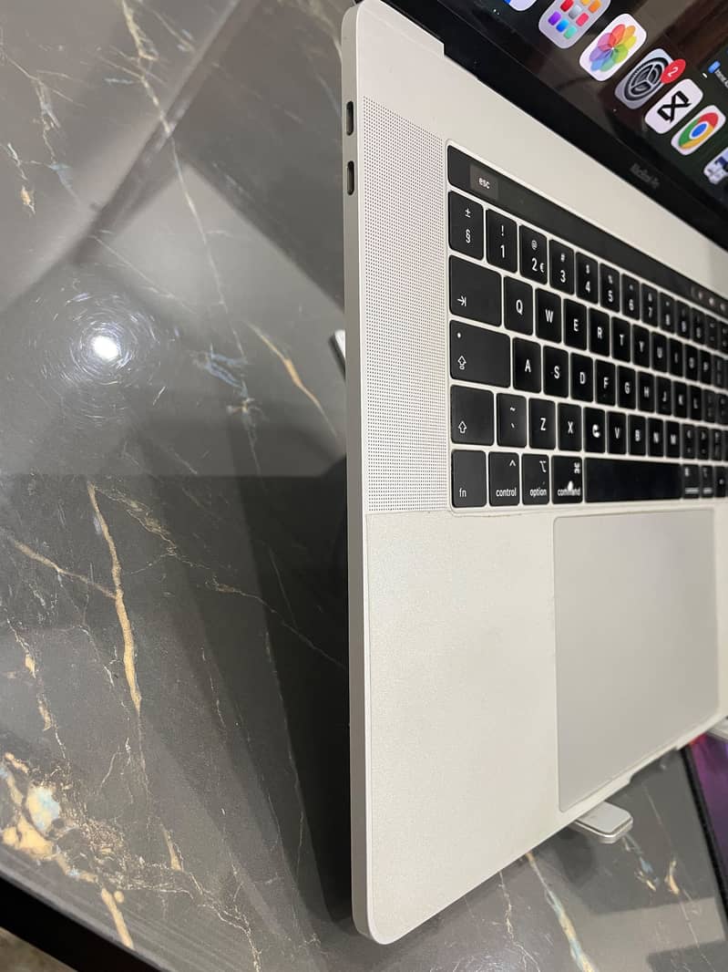 MacBook pro 2019 1