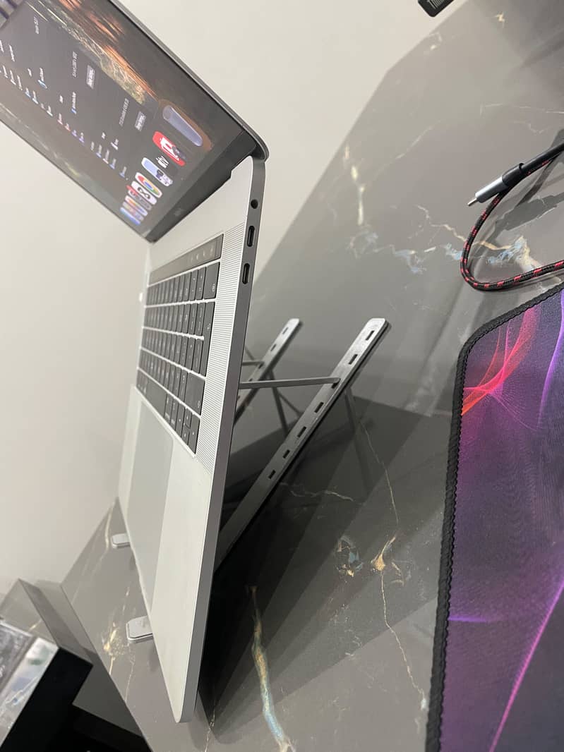 MacBook pro 2019 3
