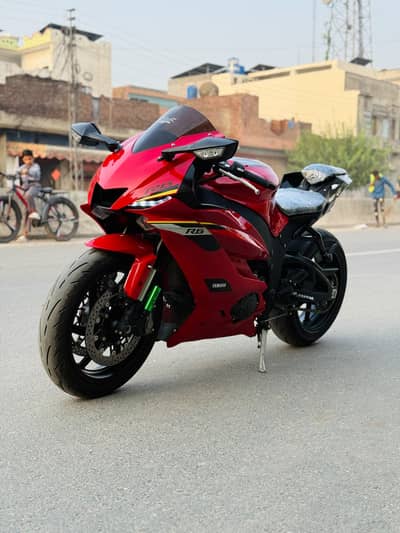 YAMAHA R6 500cc TOP OF THE LINE