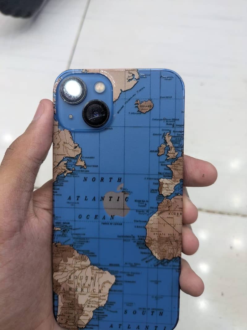 Apple iPhone 13 1