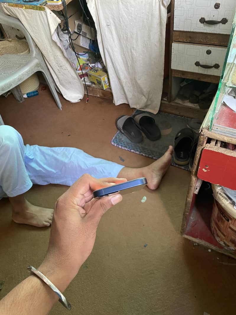 Apple iPhone 12 5