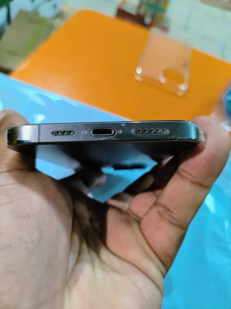 Apple iPhone 12 Pro Max 3
