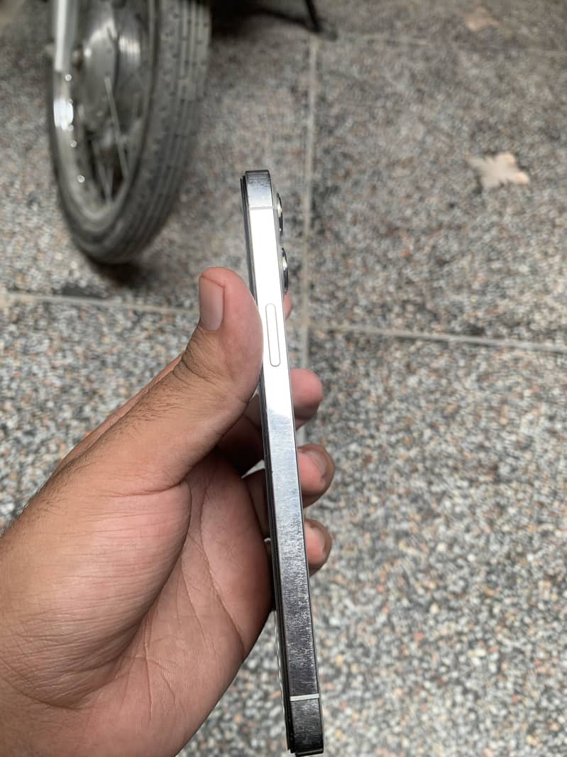 Iphone 12 pro max bypass 2
