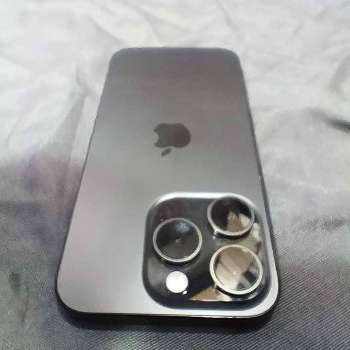 Apple iPhone 15 Pro 1
