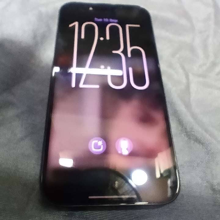 Apple iPhone 15 Pro 2