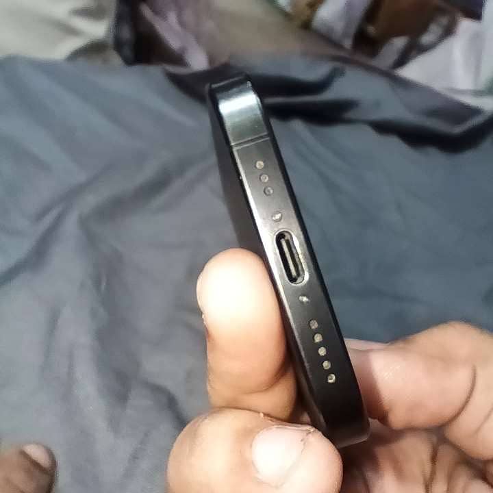 Apple iPhone 15 Pro 3