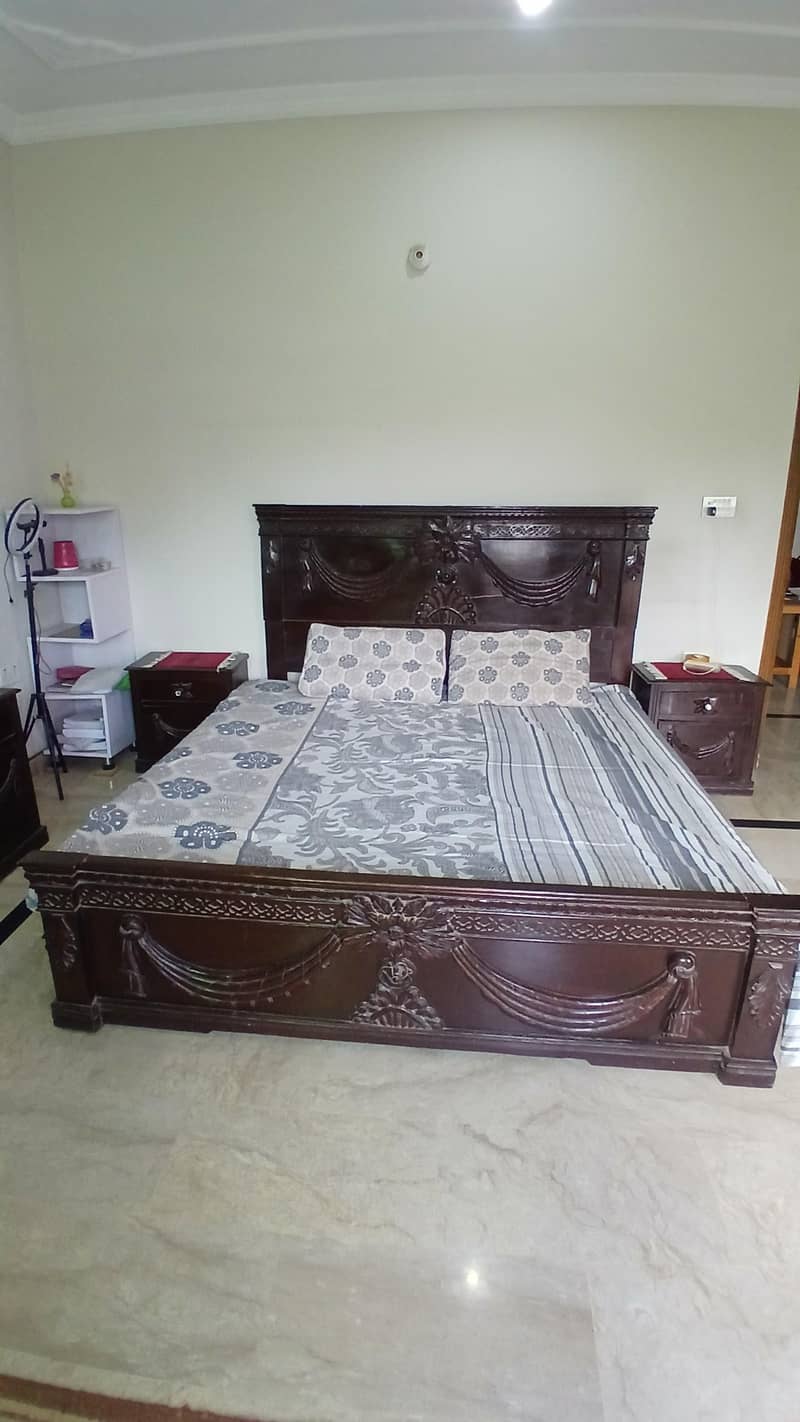 kin size sheesham solid bed 2