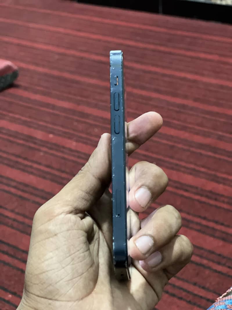 Apple iPhone 12 mini 1