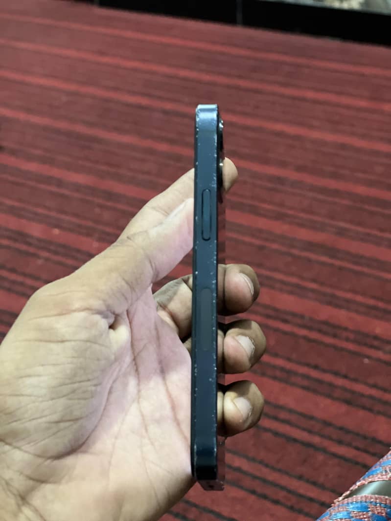 Apple iPhone 12 mini 3