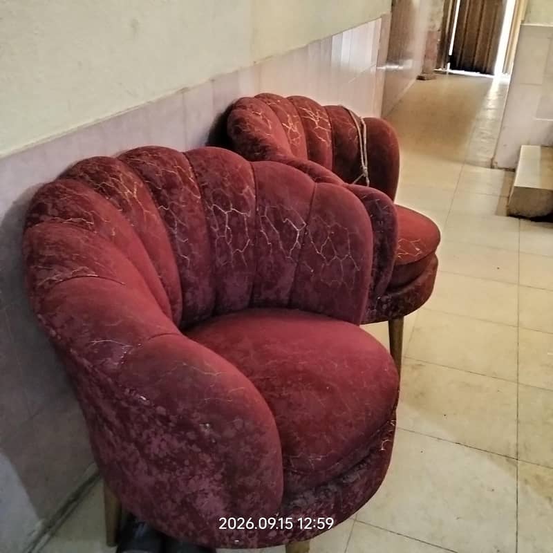 sofa 2 seater 0