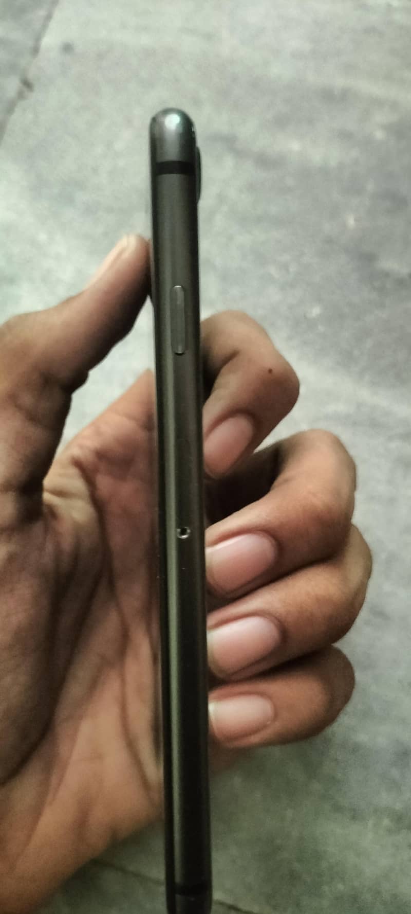 Apple iPhone 8 3