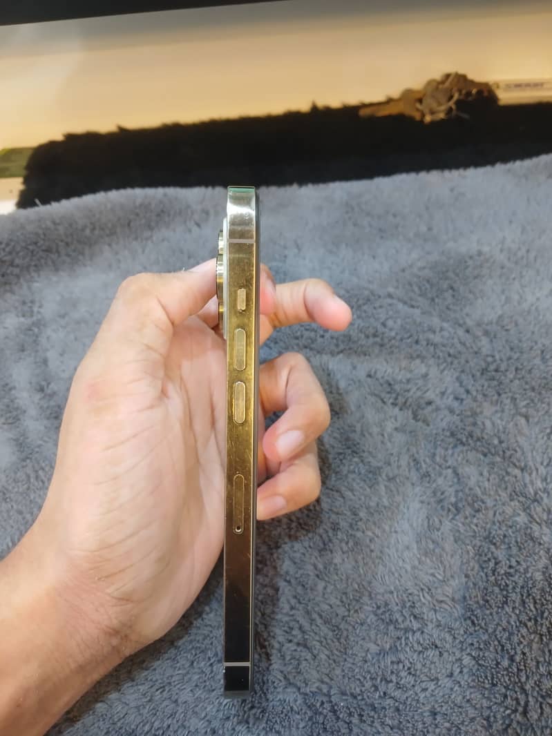 Apple iPhone 14 Pro 3