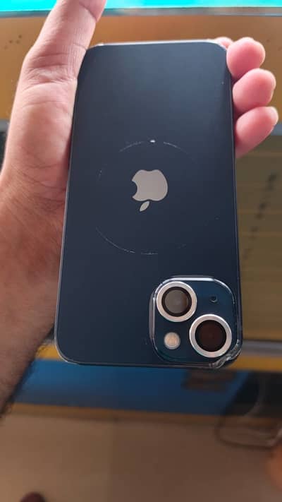 Apple iPhone 13