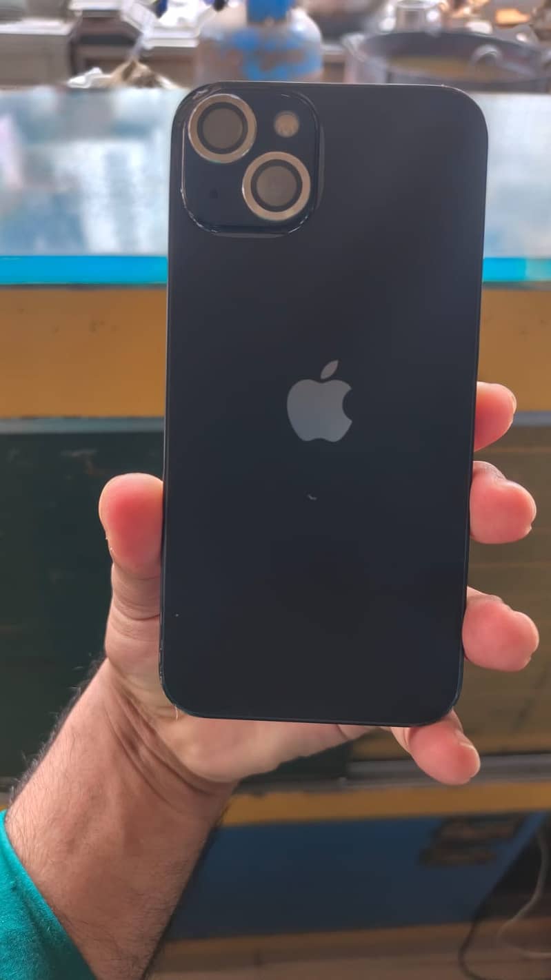 Apple iPhone 13 1