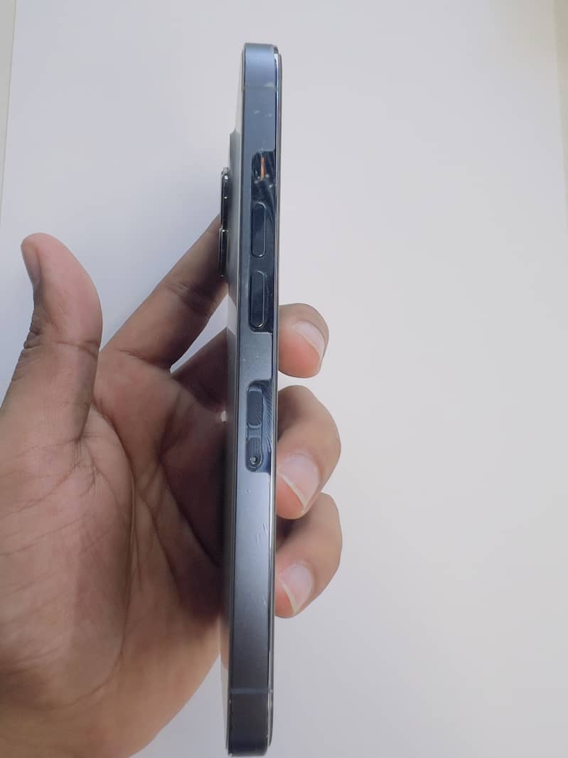 Apple iPhone 13 Pro 6