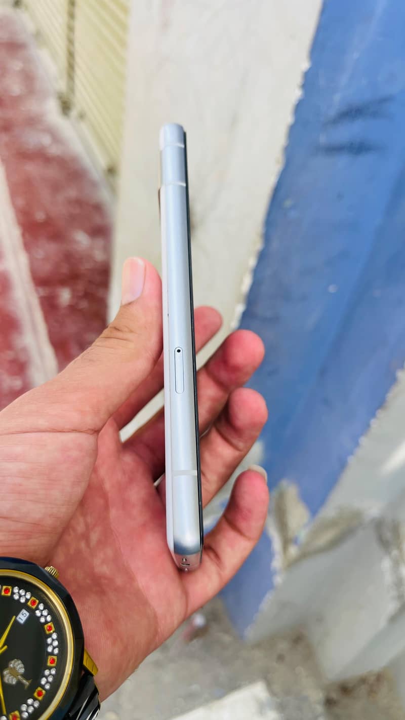 Google Pixel 7a 3
