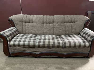 Sofa set with table