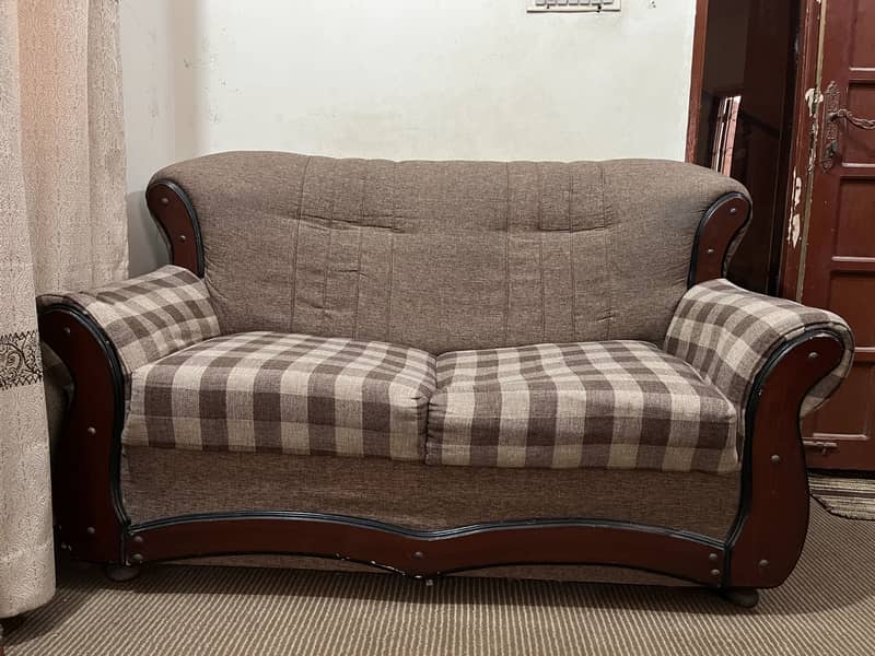 Sofa set with table 1