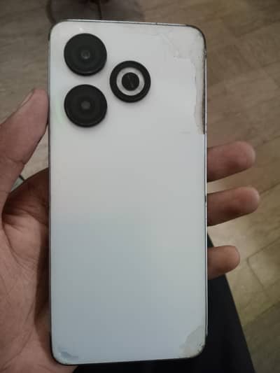 infinix smart 8 4/64gb with box and charger