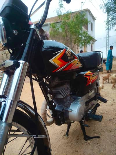 Honda 125 like new