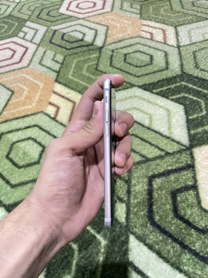 Apple iPhone 6 4