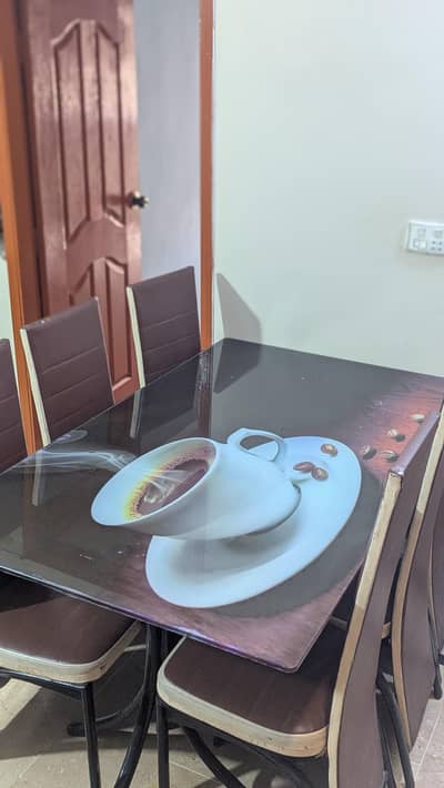 6 Seater Dining Table Set with 6 Chairs – Good Condition – Karachi