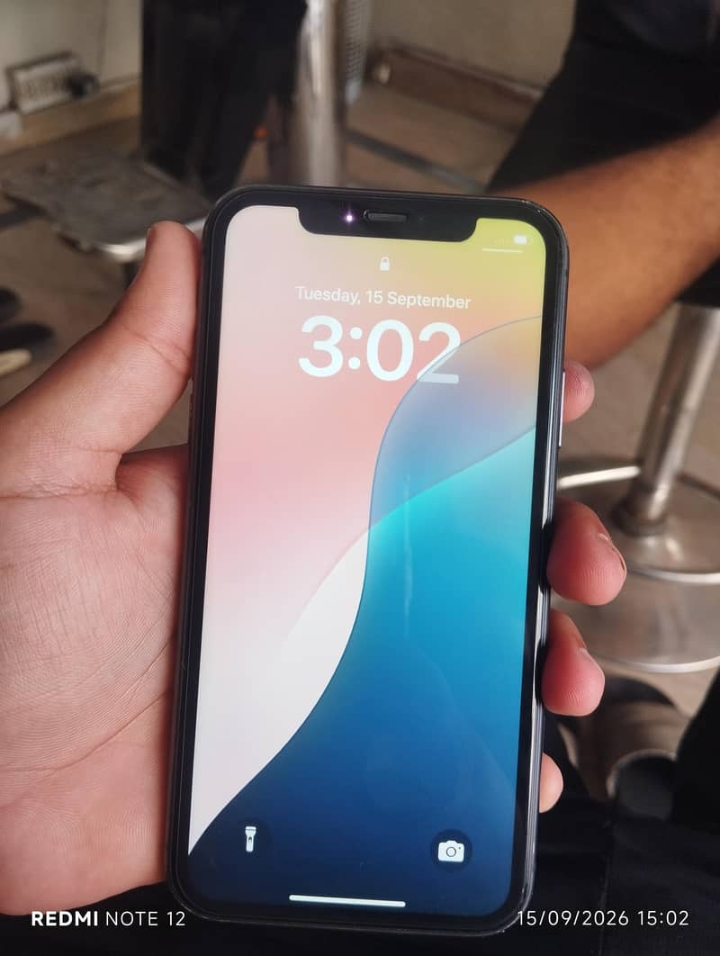 Apple iPhone 11 6