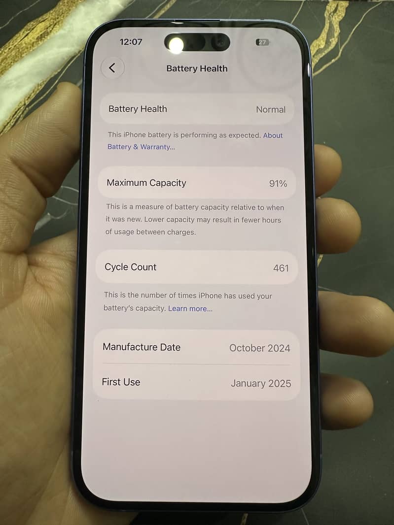 Apple iPhone 16 6