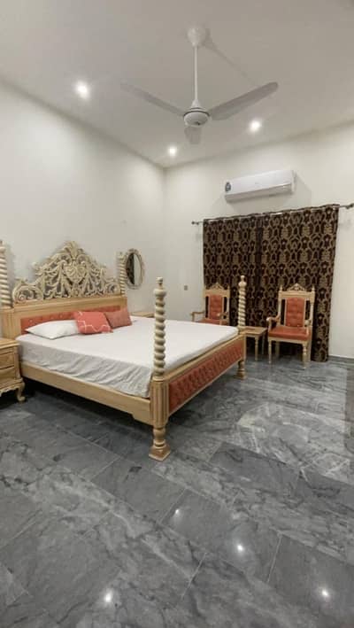 25 Marla 4 Bed Lower Portion Near Shaukat Khanum For Rent Send Message On My WhatsApp & I Will Send Video