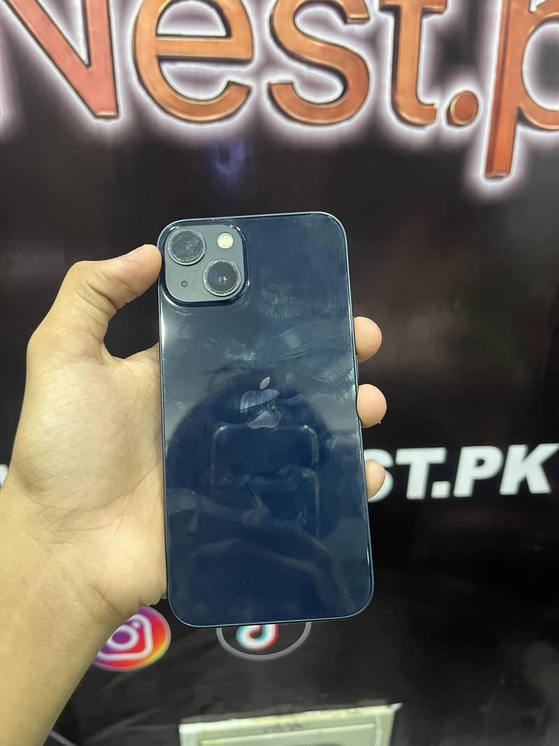 Apple iPhone 13 2