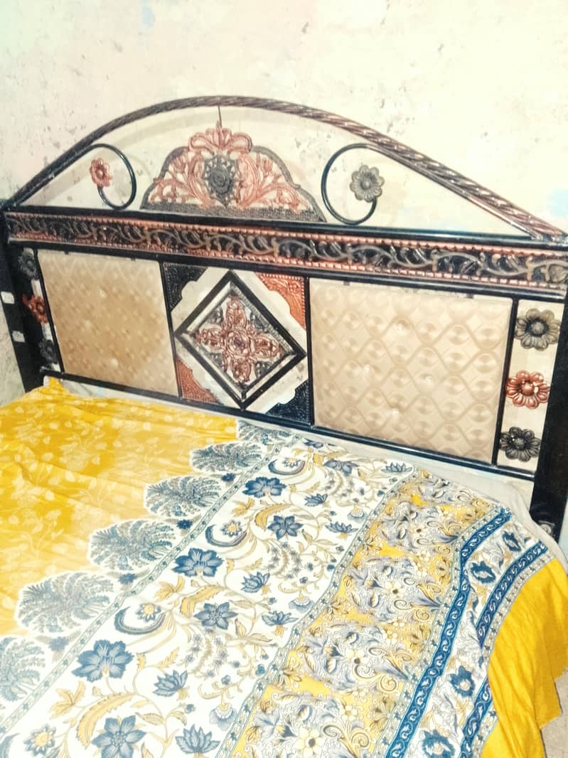 Double  size bed 1
