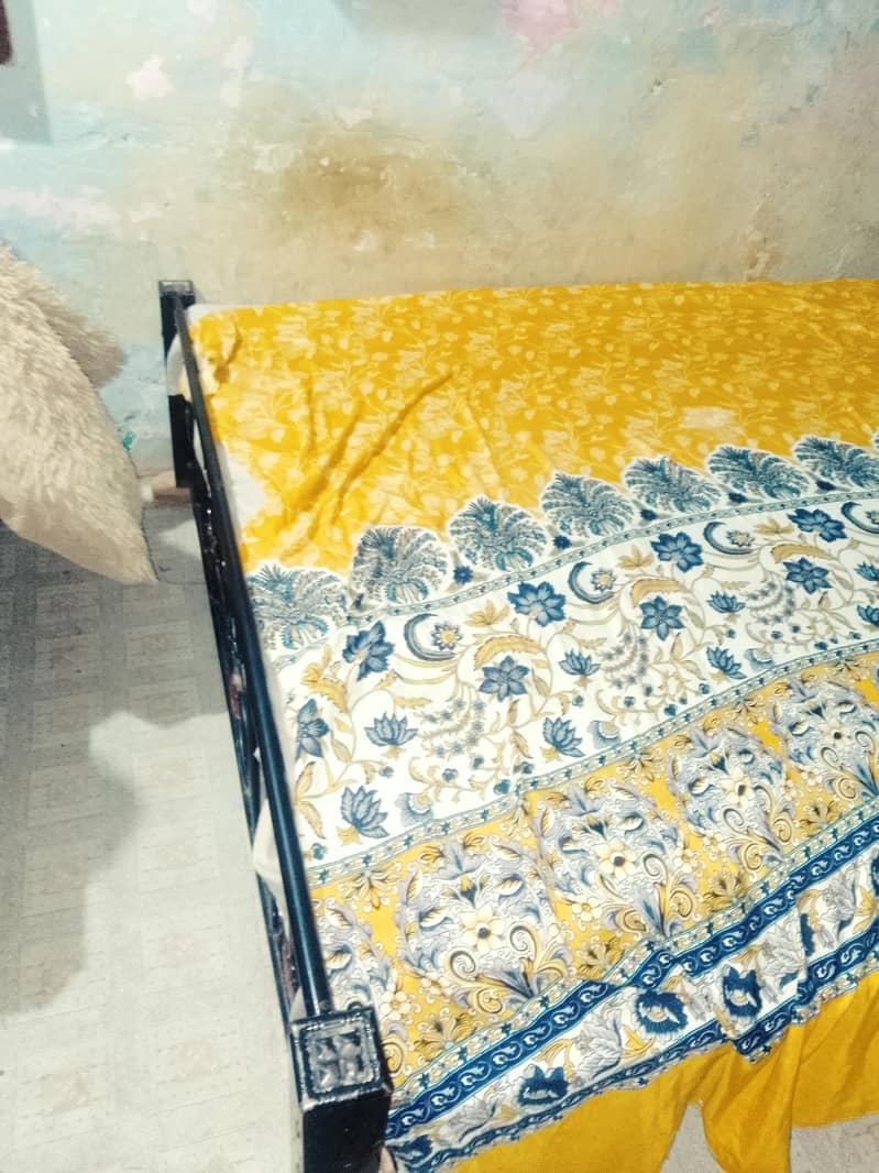 Double  size bed 3