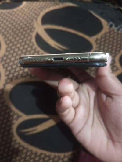 Apple iPhone XS