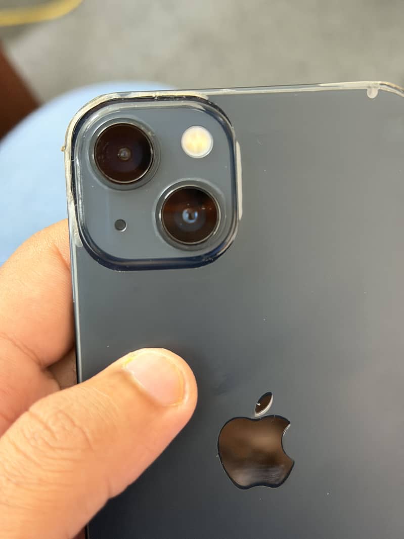 Apple iPhone 13 2