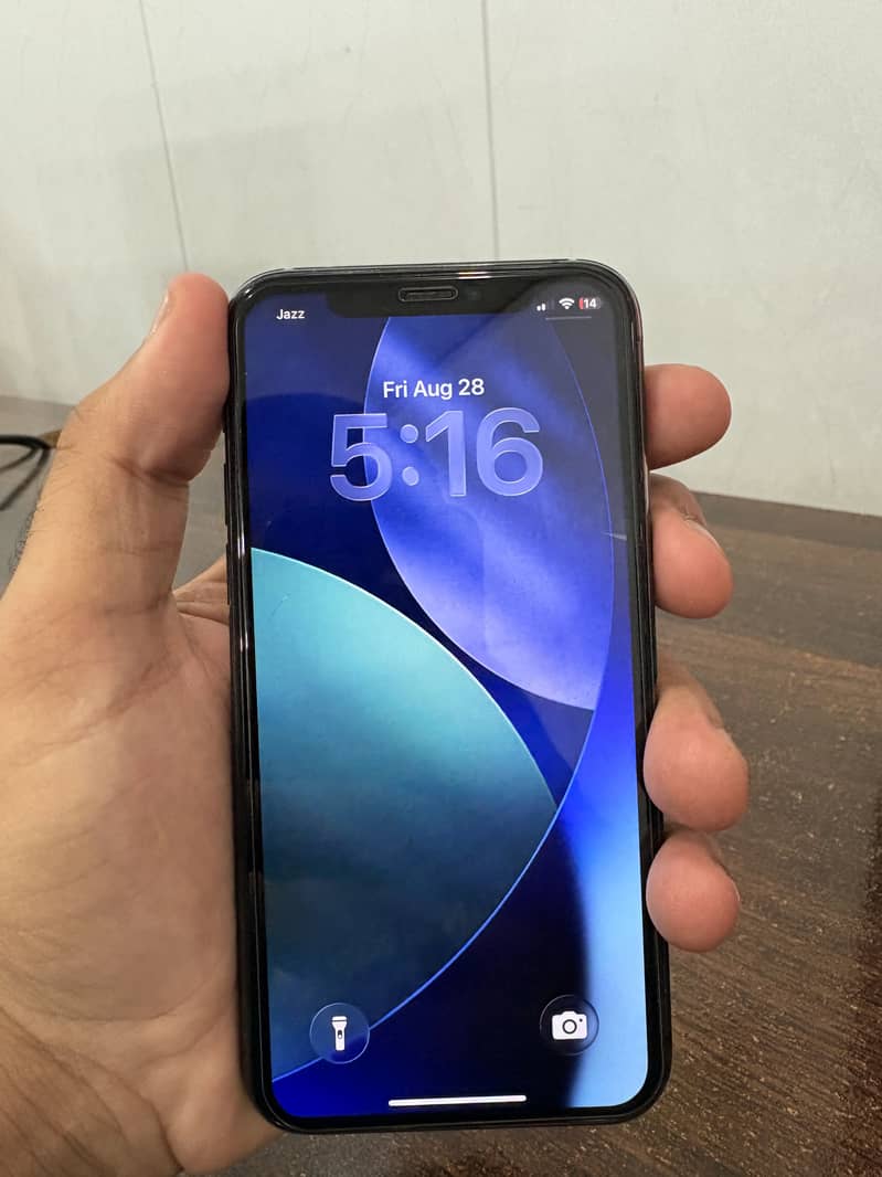 Apple iPhone 11 Pro 6