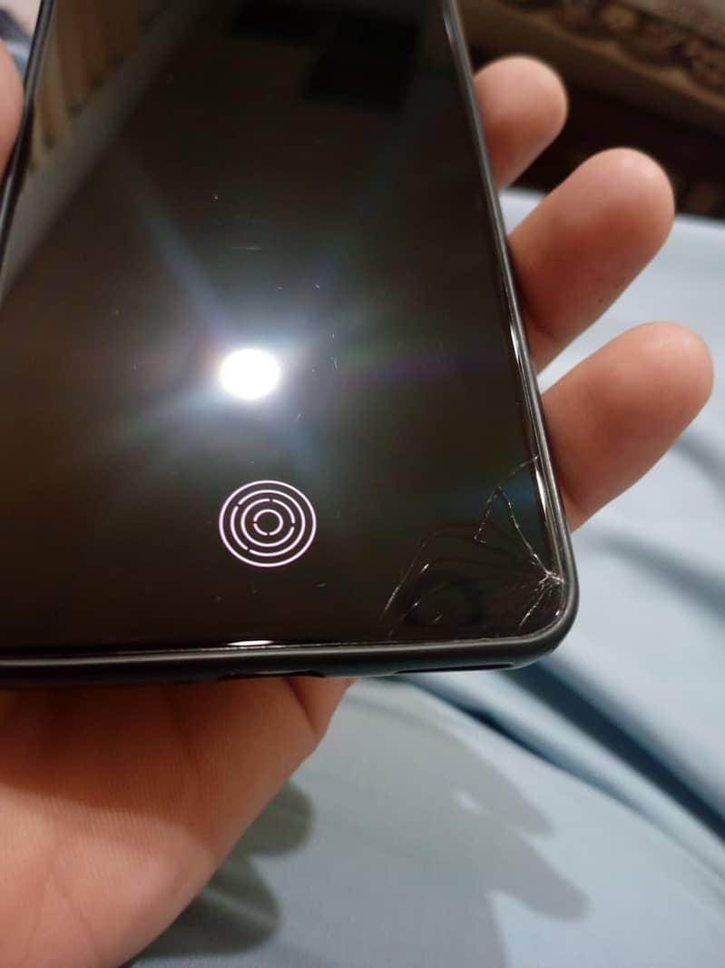 One Plus 5g 4