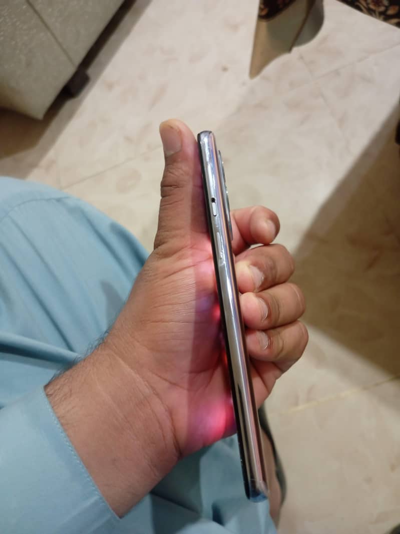 One Plus 5g 5