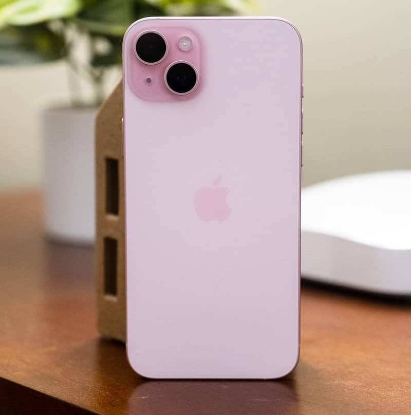 Apple iPhone 15 plus 1