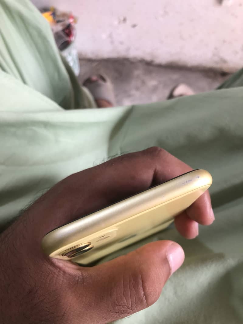 Apple iPhone 11 1