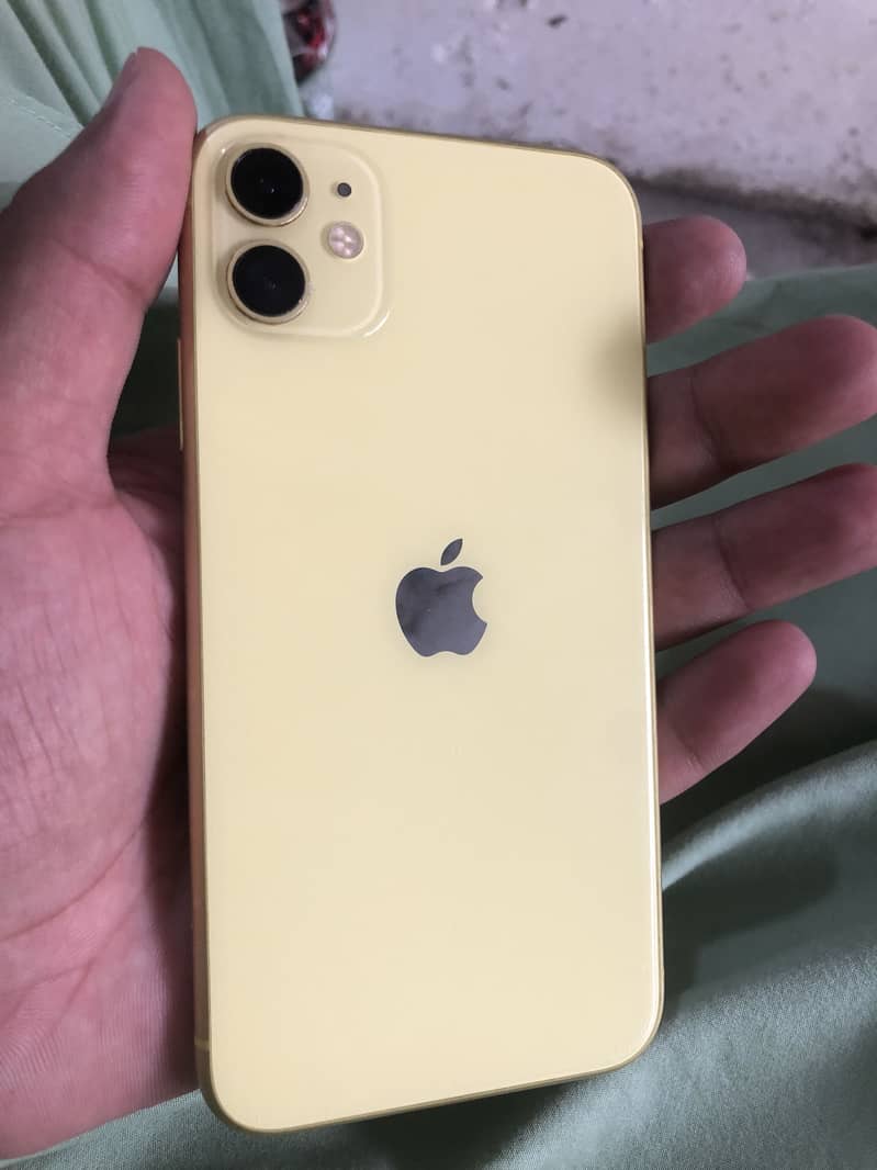 Apple iPhone 11 3