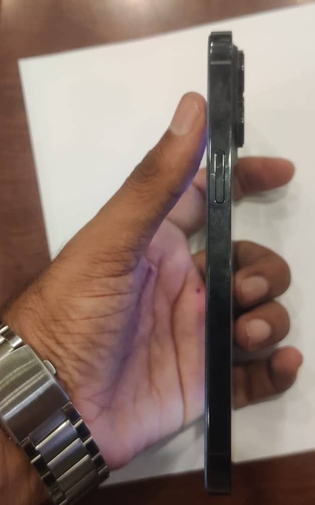 Apple iPhone 14 Pro Max 6