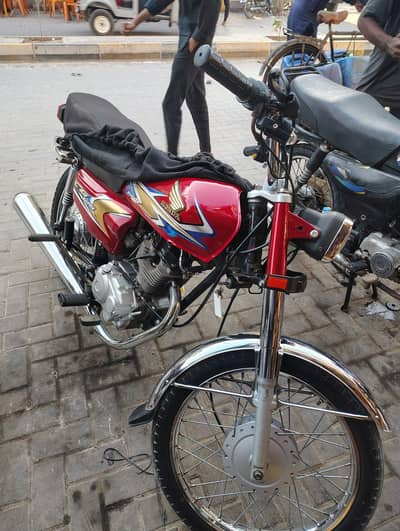 Honda 125 Karachi nmbr 2017 model