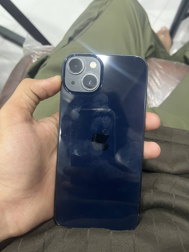 Apple iPhone 13 0