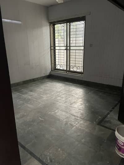 22 Marla Old House For Sale On Main Tufail Road
