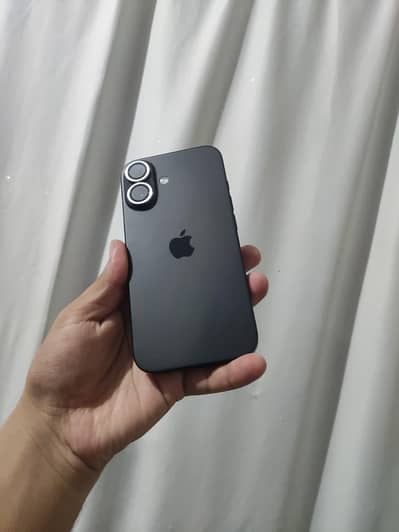 Apple iPhone 16