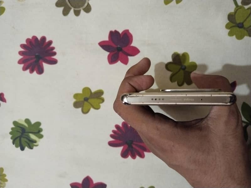 Infinix Zero 30 3