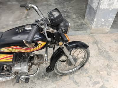 HONDA CD70 2020 MODEL