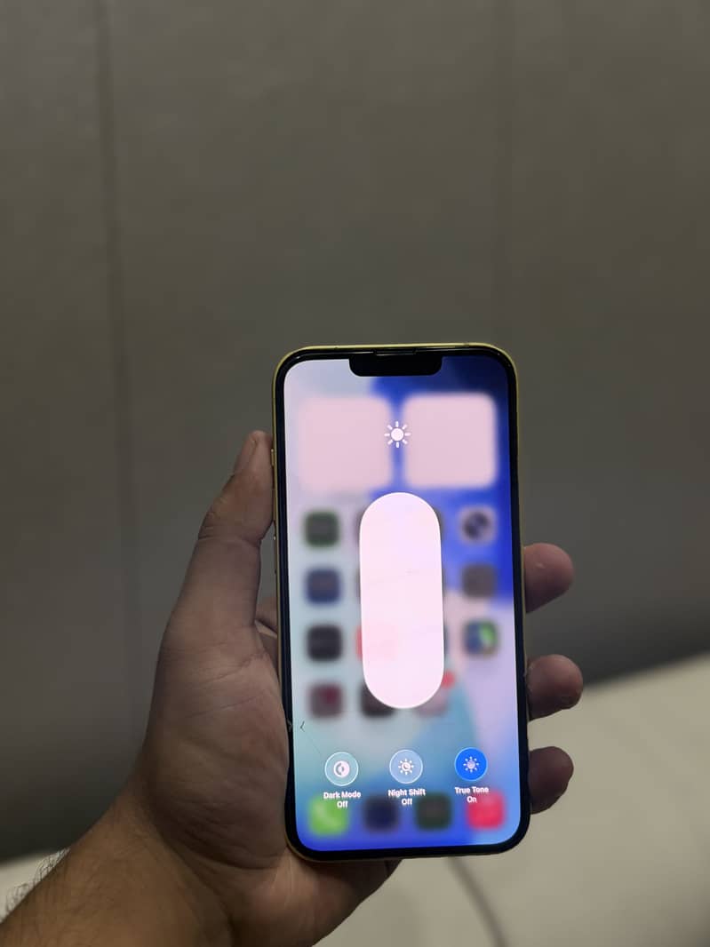 Apple iPhone 14 7