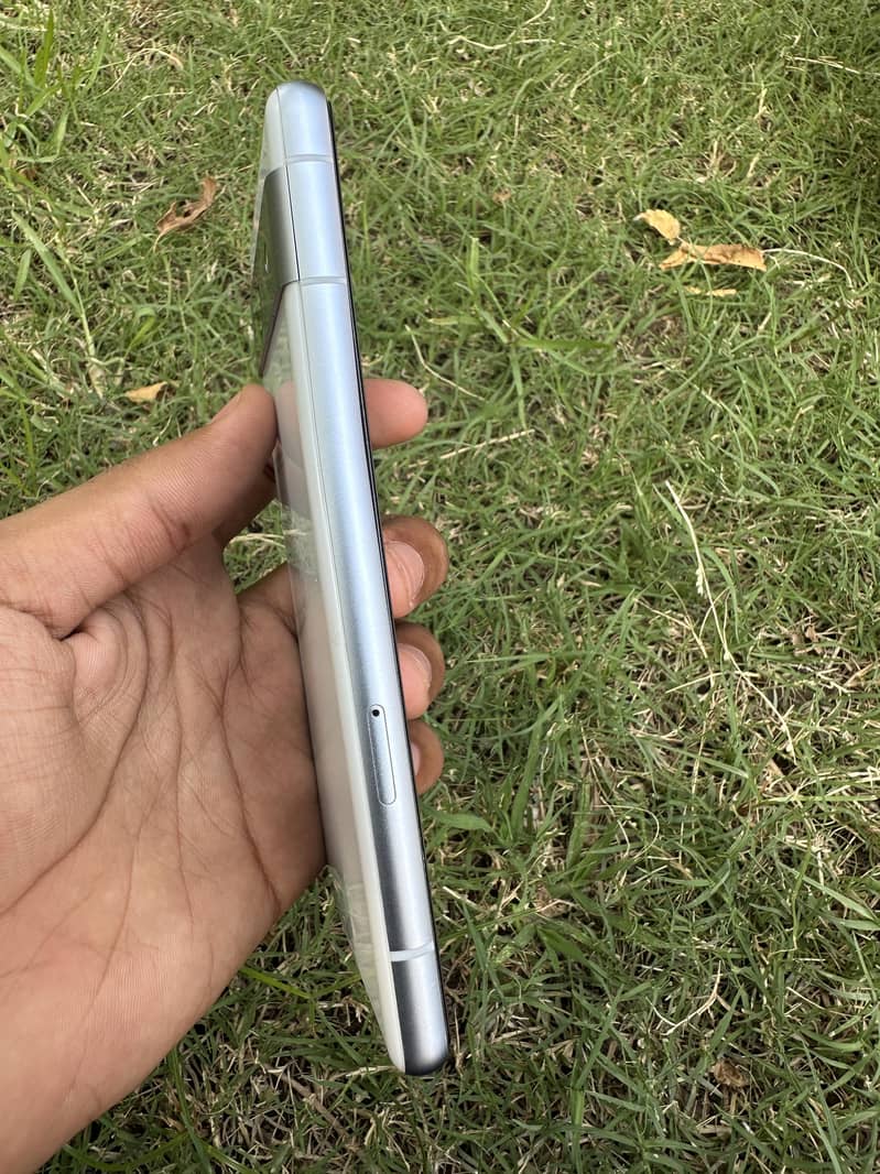 Google Pixel 7a 2