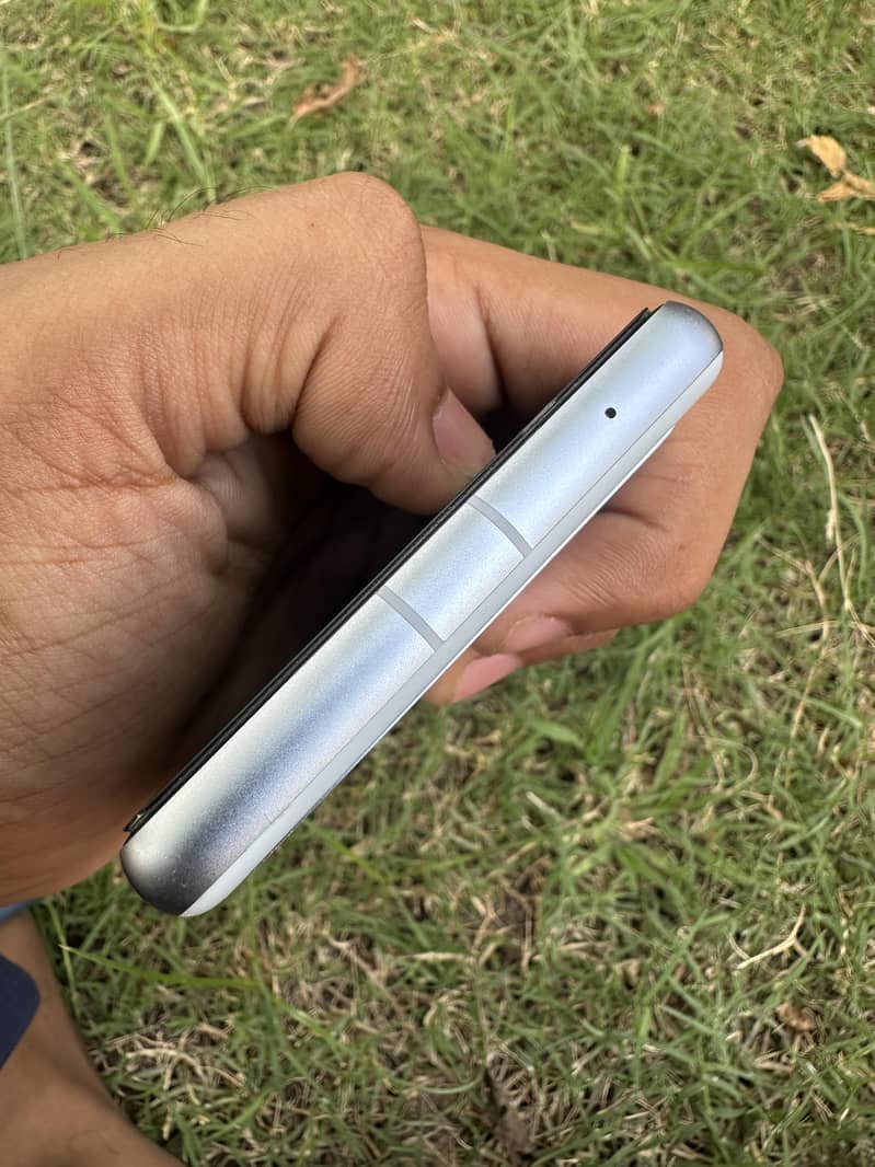 Google Pixel 7a 4